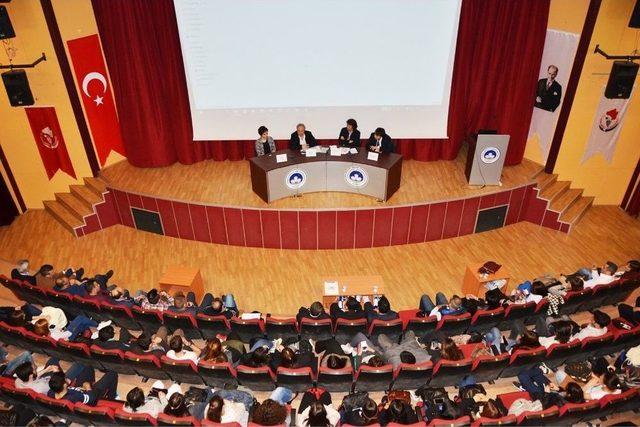 Tarım, Tekstil Ve Hazır Yemek Sekt&ouml;rlerinde Kariyer Yapmak&rdquo; Paneli 1