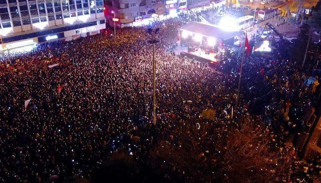 Uşak Belediyesi Hizmette 3. Yılını Uşaklılarla Kutladı