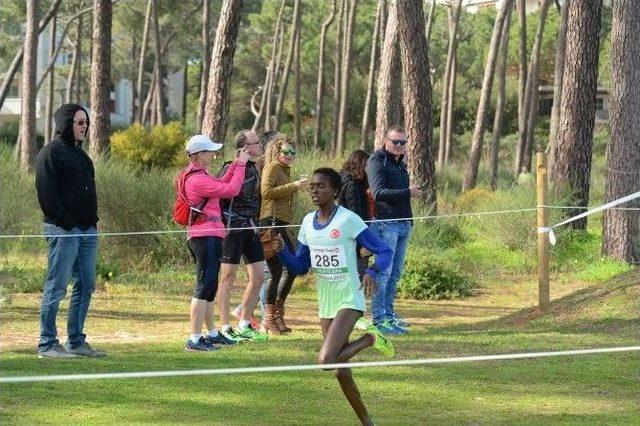 Üsküdar Belediyesi Atletizm Takımı 6. Kez Avrupa Şampiyonu