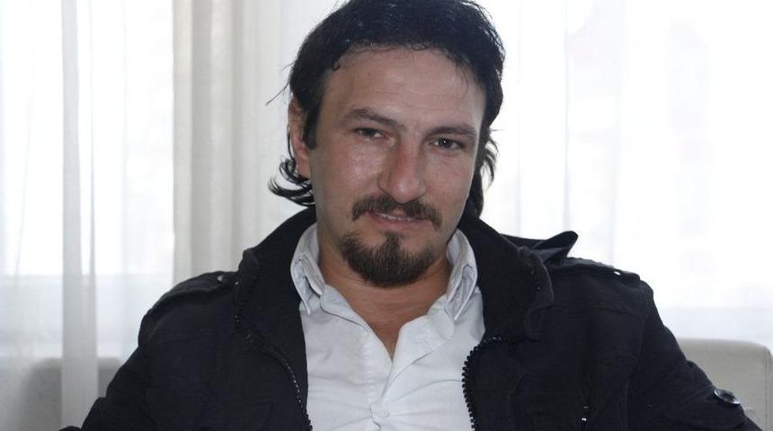 18 Yaşını Dolduran Ehliyete Koşuyor