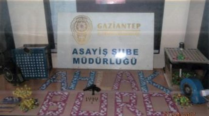 Kumarhane Gibi Kahvehane