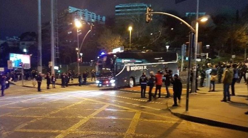 Beşiktaş Ve Fenerbah&ccedil;e Vodafone Arena&rsquo;ya