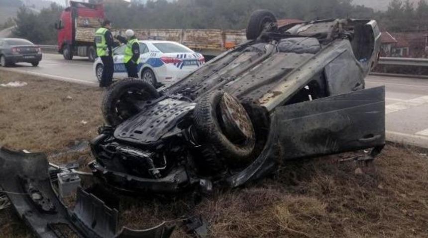 Kadın Doktor Kazada Yaralandı