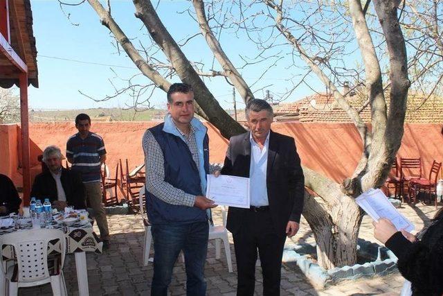 S&uuml;loğlu&rsquo;nda S&uuml;t Sığırı Yetiştiricileri Kursu Tamamlandı 1