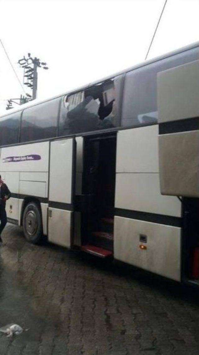 Afjet Afyonspor Takım Otob&uuml;s&uuml;ne Saldırı 1