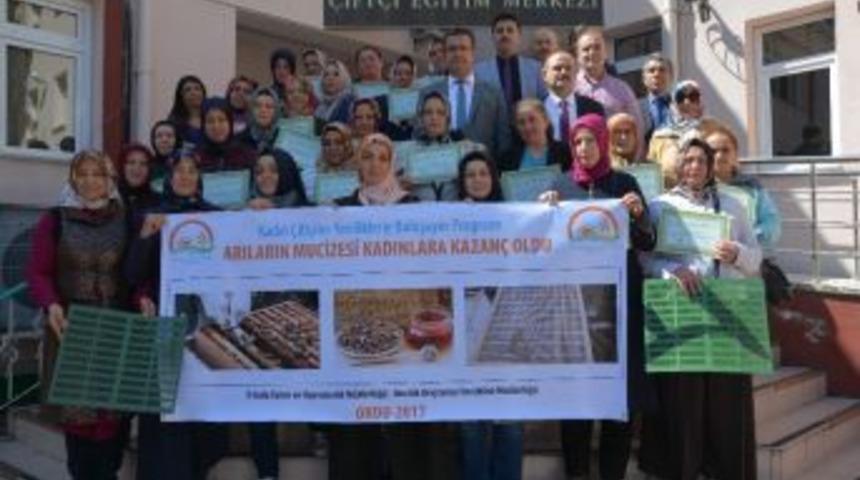 34 Kadın Arıcı Oldu