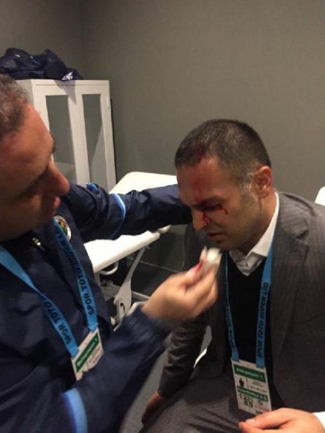 Fenerbah&ccedil;e Menajeri &Ccedil;etinkaya nın Başı Yarıldı 1