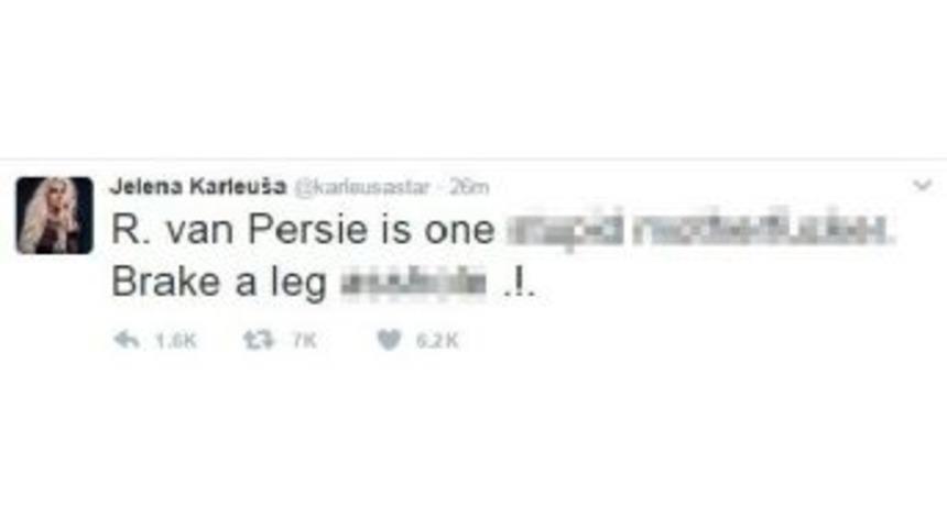 Tosic'in Eşinden Van Persie'ye K&uuml;f&uuml;r