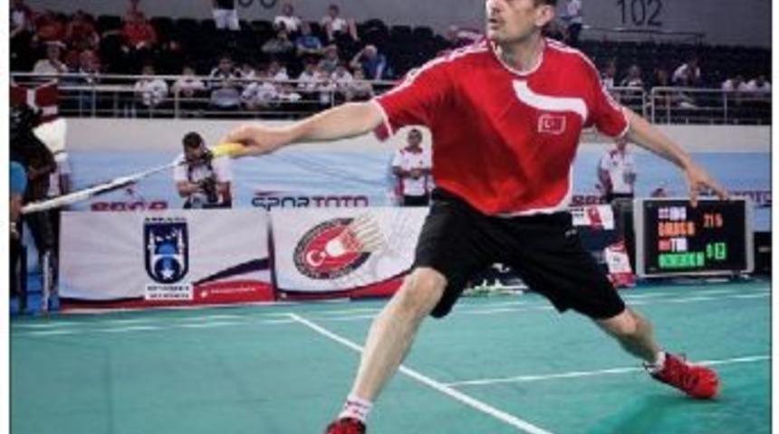 Badminton Federasyonu Başkanı &Ouml;zmekik, T&uuml;rkiye Şampiyonu Oldu