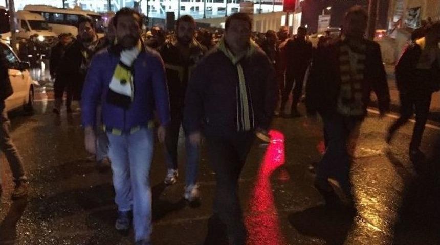Fenerbah&ccedil;eli Taraftarlar Vodafone Arena&rsquo;dan Ayrıldı