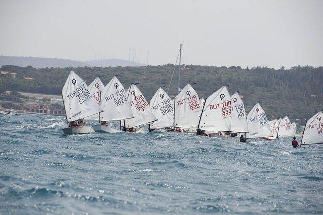 Yelkende &Uuml;&ccedil; Sınıfta Şampiyonlar Belli Oldu 2