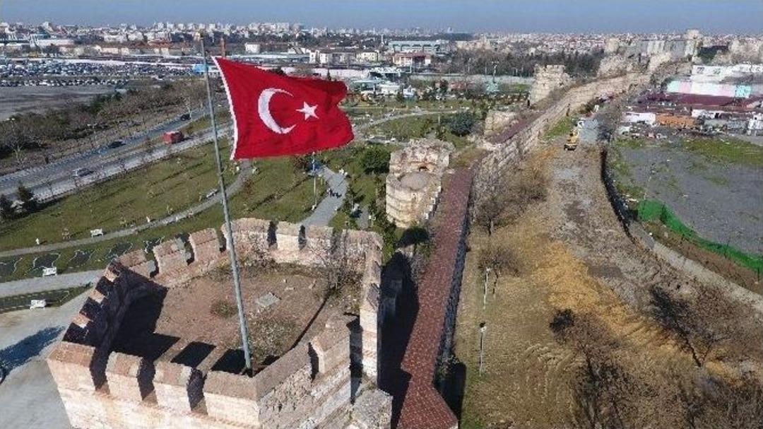 (&ouml;zel Haber) İstanbul&rsquo;un Can &Ccedil;ekişen Surları Havadan G&ouml;r&uuml;nt&uuml;lendi