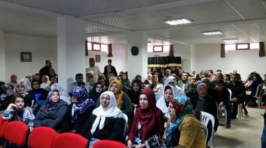 Umreciler Dualarla Uğurlandı