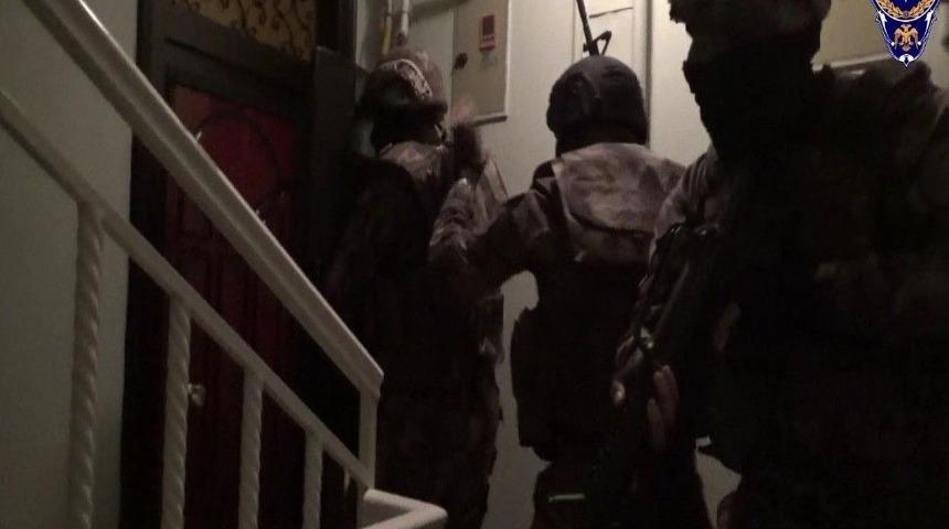 Emniyet Tarafından Yapılan Operasyonlarda Aranan 10 Şahıs Yakalandı