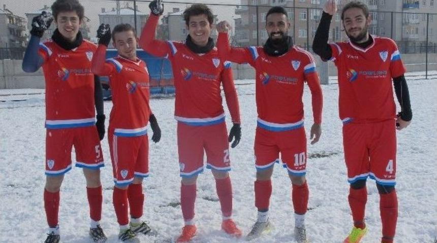 Amat&ouml;r Futbolculardan &rsquo;nusret&rsquo; Pozu