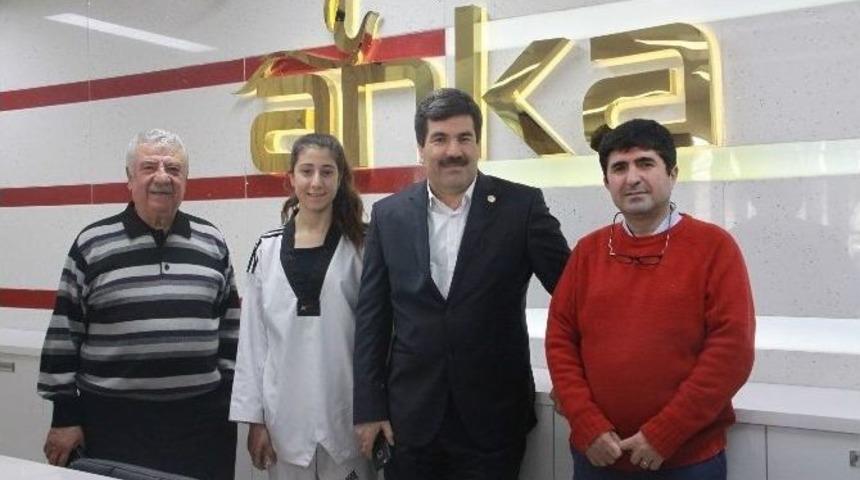 Şampiyon Tekvandocu Anka&rsquo;nın Kanatları Altında