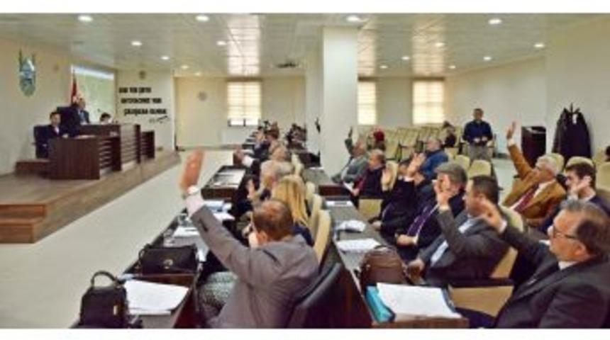 M. Kemalpaşa Belediyesi&rsquo;nin Faaliyet Raporu Oy Birliği İle Meclisten Ge&ccedil;ti