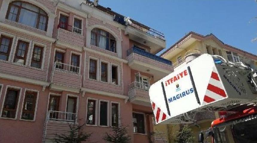 Başkentte Yangın; 2 Yaralı