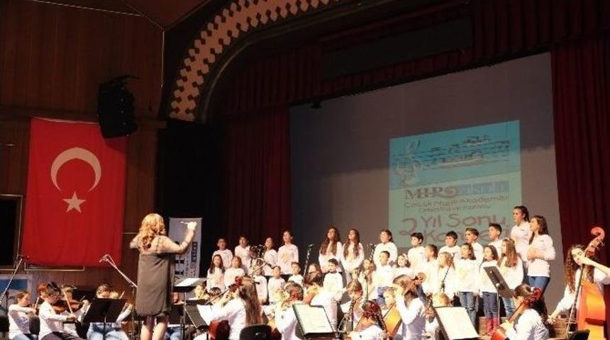 Mıp &Ccedil;ocukları, İkinci Yıl Sonu Konserini Verdi