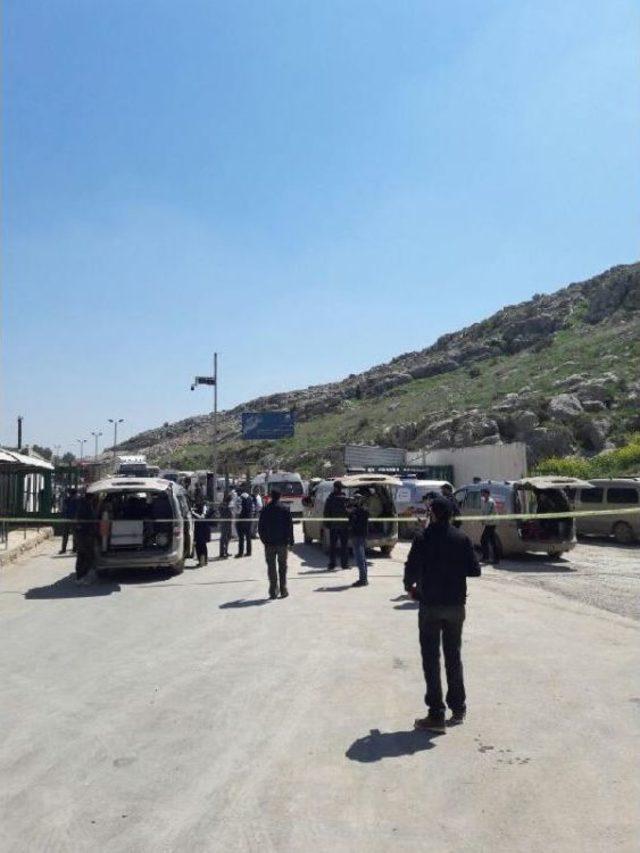 Suriye Sınırımızda Kimyasal Saldırı Iddiası: 43 &Ouml;l&uuml;, 200 Yaralı 2