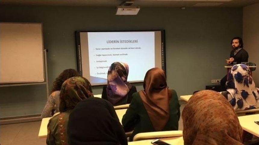 Kılavuz Gen&ccedil;lik Liderleri Eğitime Alındı
