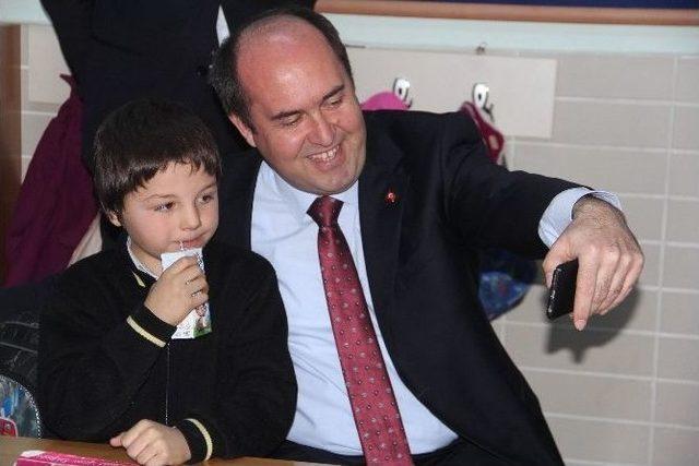 &Ccedil;orum&rsquo;da İlk Ders Okul S&uuml;t&uuml;yle Başladı 2