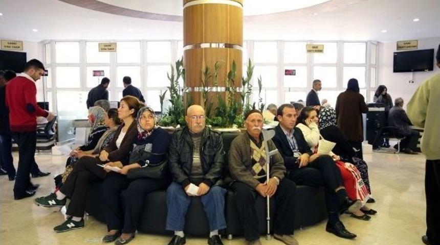 &ldquo;alo 153&rdquo; 1 Yılda 1 Milyon 520 Bin &Ccedil;ağrı Aldı