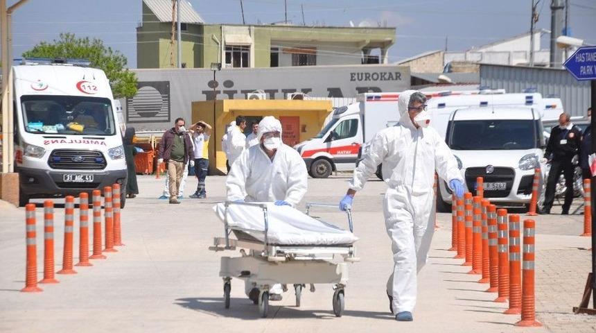 T&uuml;rkiye&rsquo;ye Getirilen 6 Yaralıdan 1&rsquo;i Hayatını Kaybetti