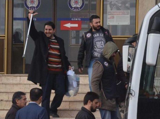 Denizli de Bylock tan G&ouml;zaltına Alınan 19 Kişi Adliyede 2