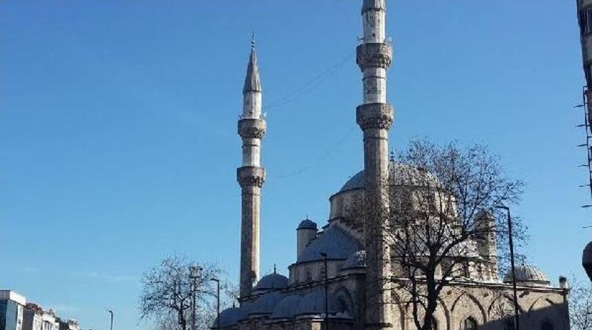 Camilere Standart Geliyor