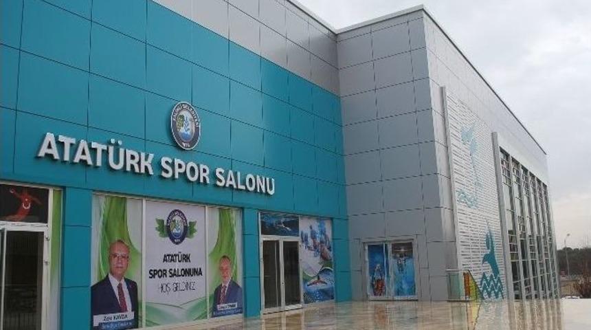 Atat&uuml;rk Spor Salonu A&ccedil;ılışa G&uuml;n Sayıyor