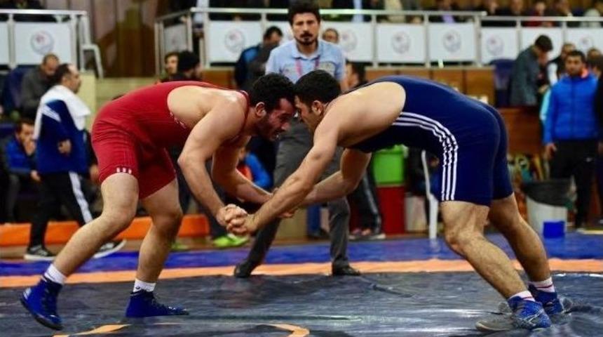 11. Kurtuluş G&uuml;reş Turnuvası Sona Erdi