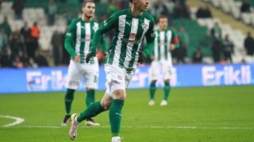 Stancu, 4 Haftadır Formasından Uzak