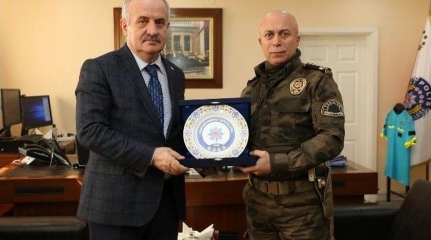 Ak Partili Ayg&uuml;l&rsquo;den Emniyete Ziyaret