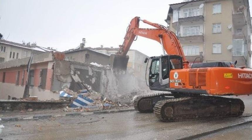 Tarihi Fatih Cami Etrafında &Ccedil;evre D&uuml;zenlemesi Başladı