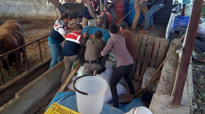 830 Litre Sahte İ&ccedil;ki Ele Ge&ccedil;irildi