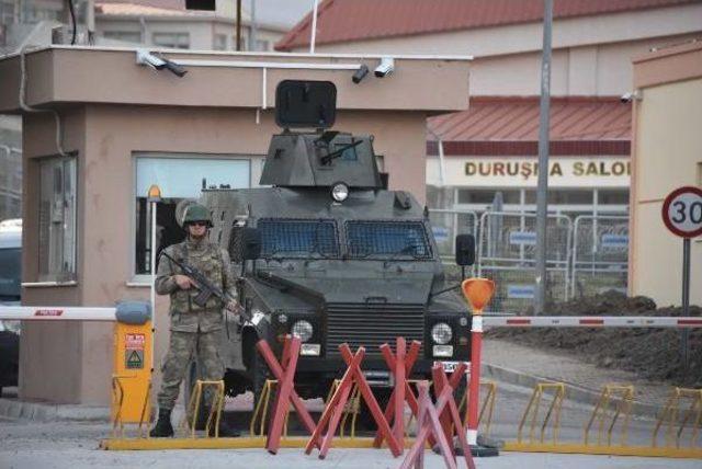 İzmir de 270 Sanıklı Fet&ouml; Davasının G&ouml;r&uuml;lmesine Devam Edildi 3