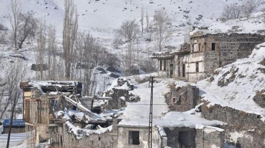 Tarihi Ahmet Tevfik Paşa Konağı İle Kars Evleri Osmanlı Projesi Dışında Mı Kalacak?