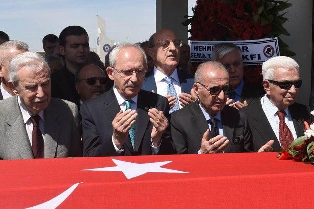 Kılıçdaroğlu, Devlet Eski Bakanı Ceyhun’un Cenaze Namazına Katıldı