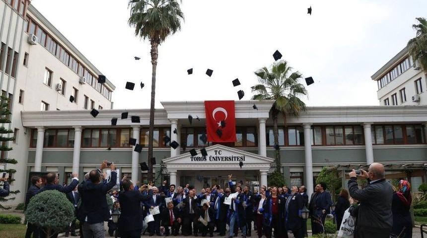 Toros &Uuml;niversitesi&rsquo;nde Emlak&ccedil;ılar Kep Attı