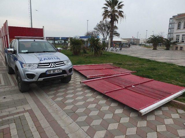 Belediye Başkanı Ve Zabıta Karşı Karşıya Geldi