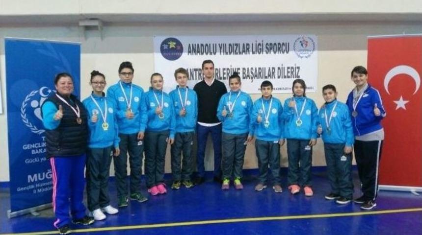 Aydın T&uuml;m Rakiplerini Yenerek Masa Tenisinde &Ccedil;eyrek Finale Y&uuml;kseldi