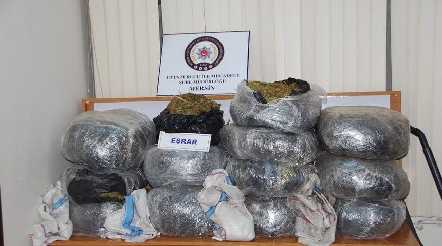 Mersin&rsquo;de Polis, Sokak Satıcılarına Nefes Aldırmıyor