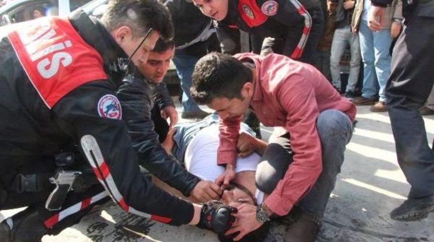 İntihara Kalkışan Seyyar Satıcı Ila&ccedil;lı Suyla Bayıltıldı