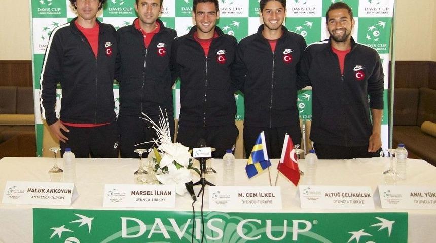 Milli Tenis&ccedil;iler İsve&ccedil; Karşısında İddialı