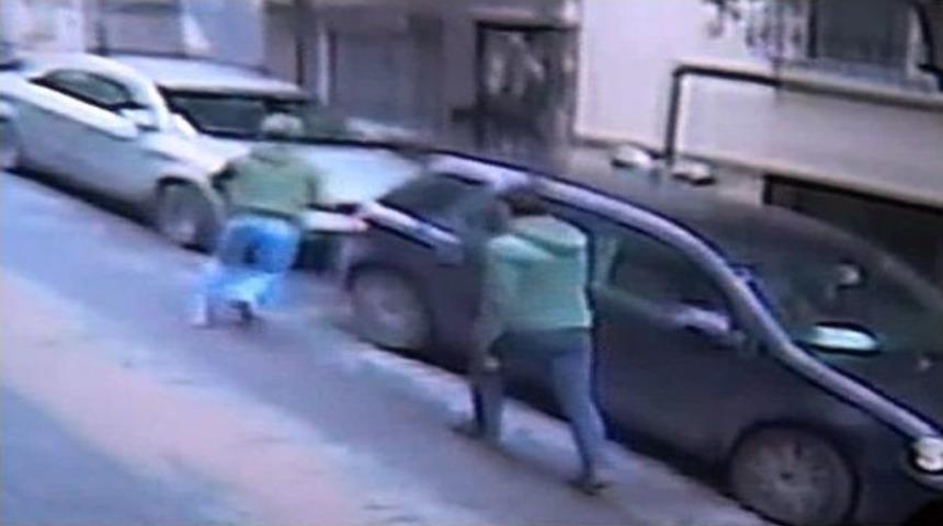 Cihangir&rsquo;de Silahlı Kavga Kamerada