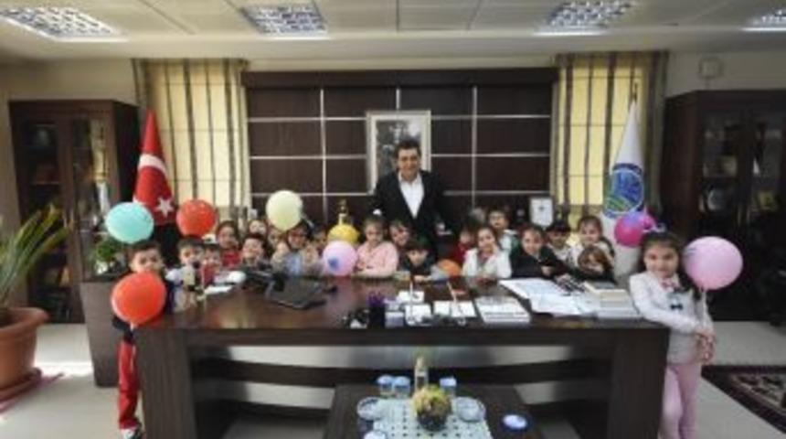 Anaokulu Öğrencilerinden Sürpriz Ziyaret