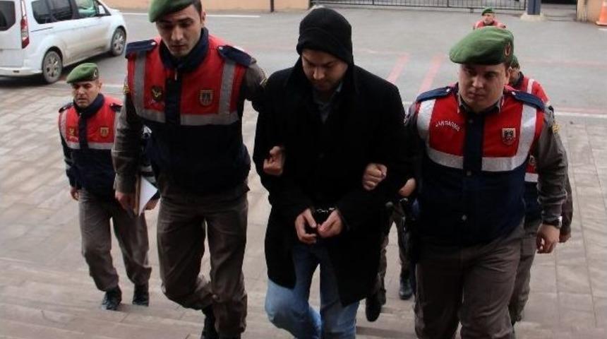 Fet&ouml;&rsquo;den Meslekten İhra&ccedil; Edilen İki &Ouml;ğretmen Sınırda Yakalandı