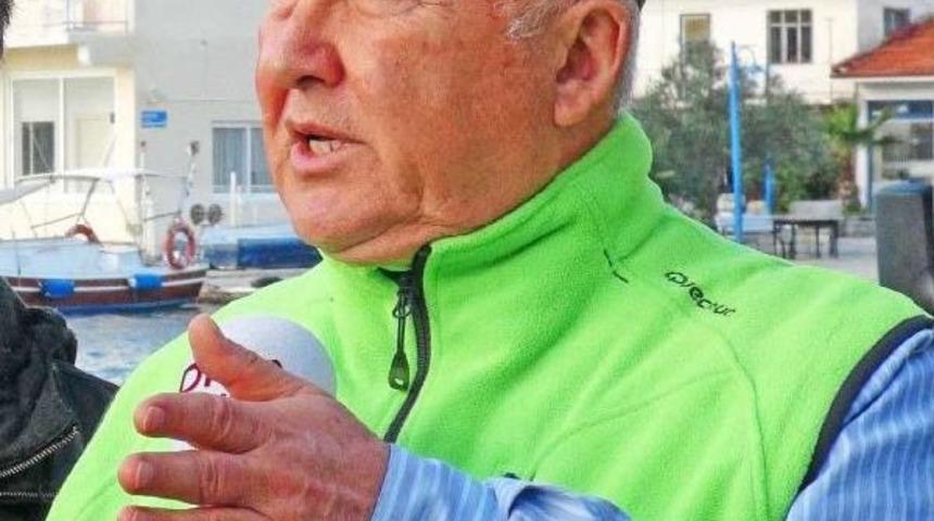 &Ccedil;anakkale Depremlerinin &Uuml;rk&uuml;tt&uuml;ğ&uuml;n&uuml; Belirten Prof. Dr. Ercan; Gelecek Bir Hafta &Ccedil;ok &Ouml;nemli