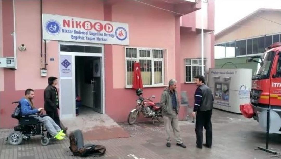 Niksar&rsquo;da Engelliler Derneğinde Yangın